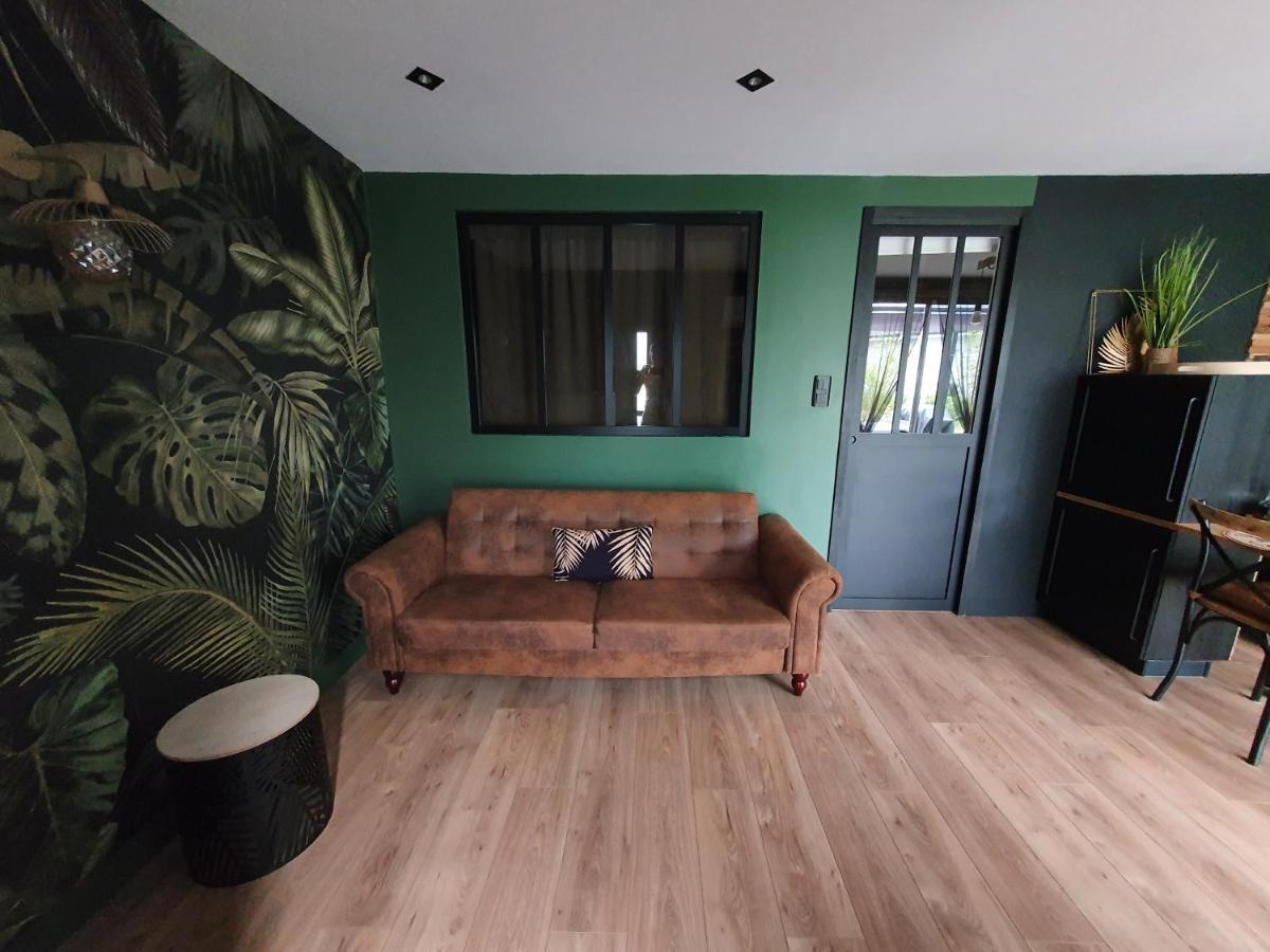 Jungle Mios Exterior foto
